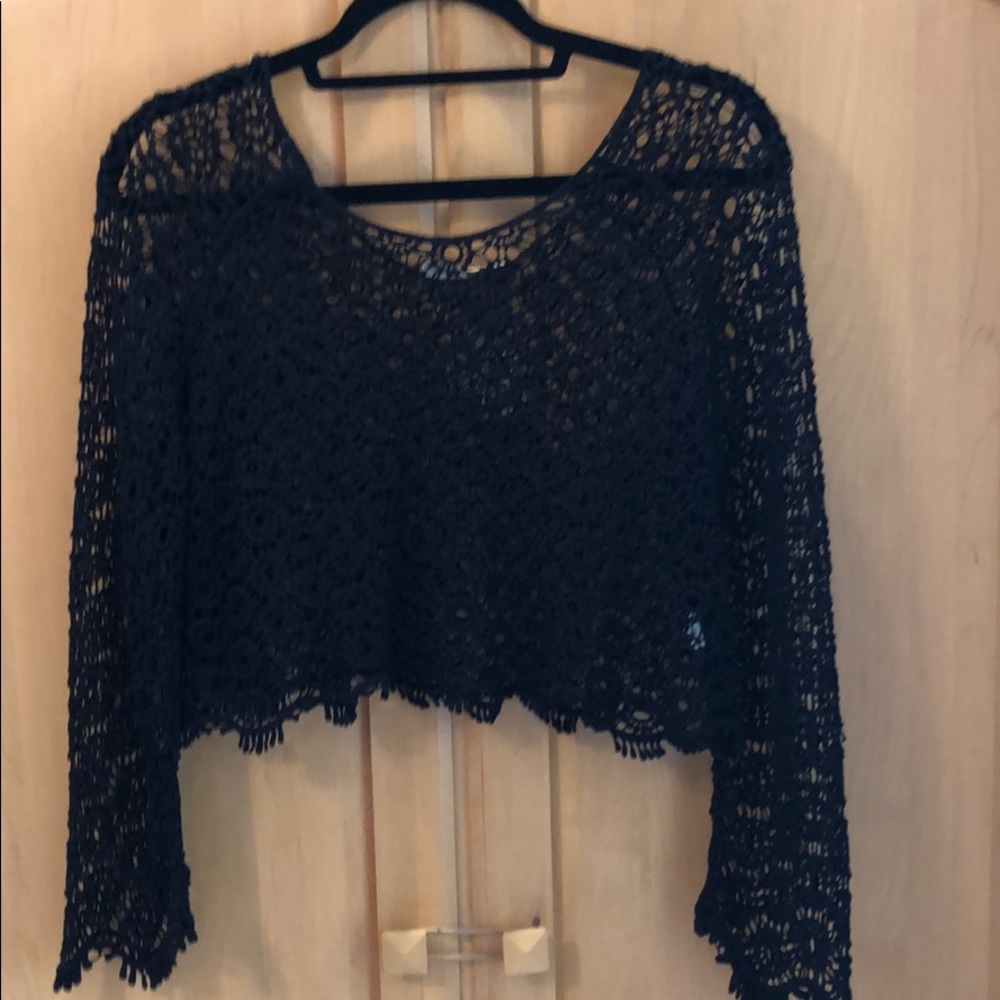 LF NWT lace crop top. Mizumi. Cute top.